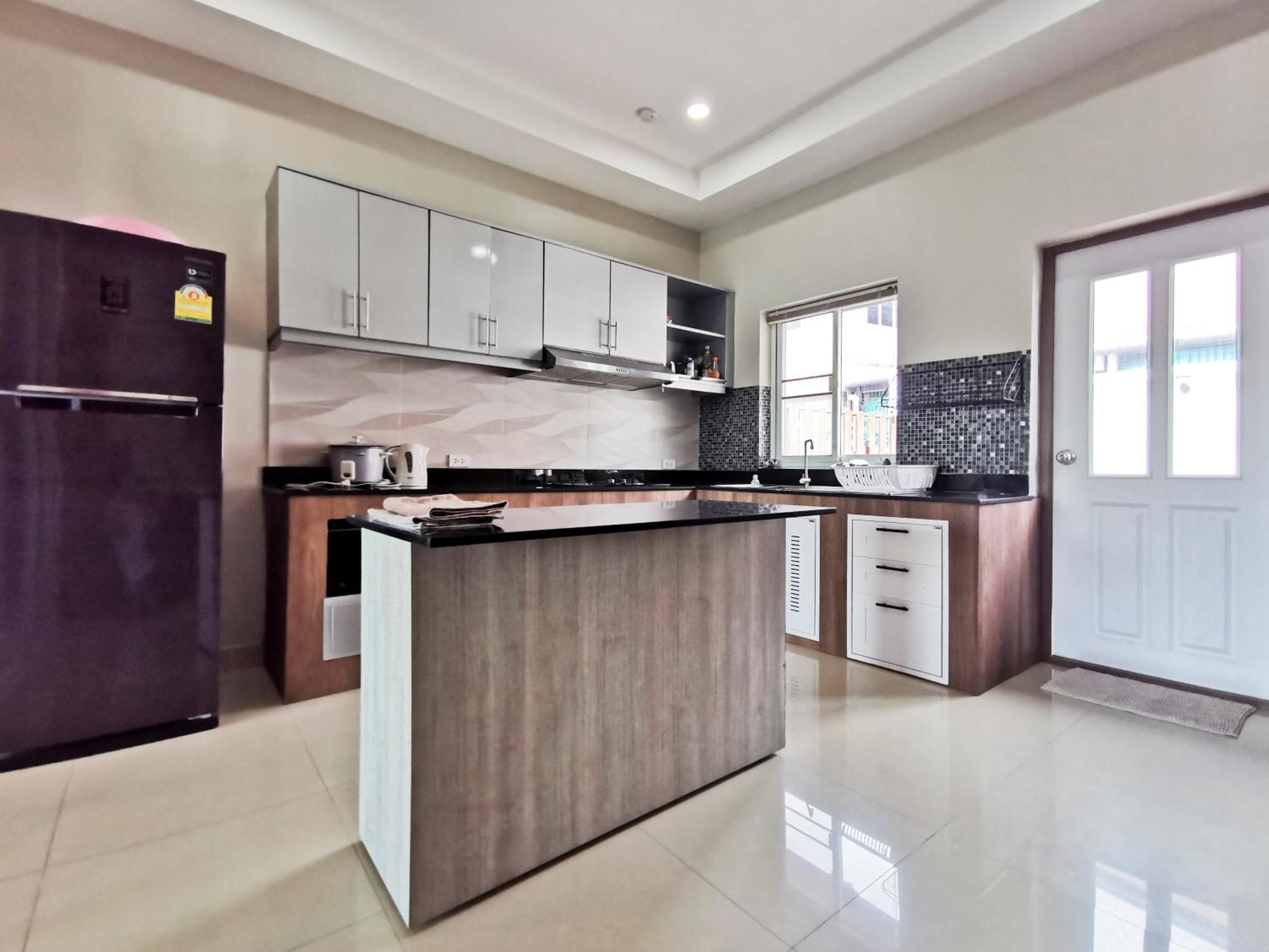 Thepprasit Cosy Villa Jomtien Beach Exterior foto